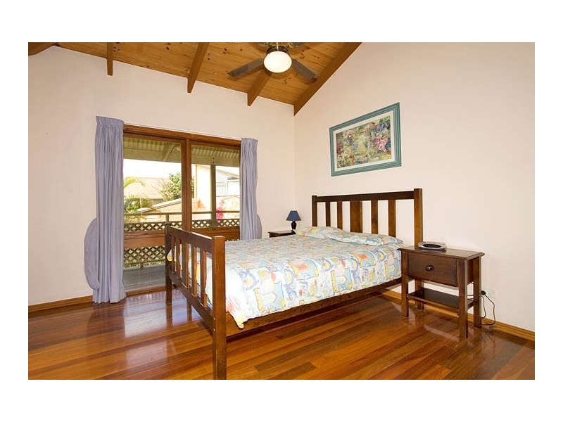 5 Surfside Crescent, Pottsville NSW 2489