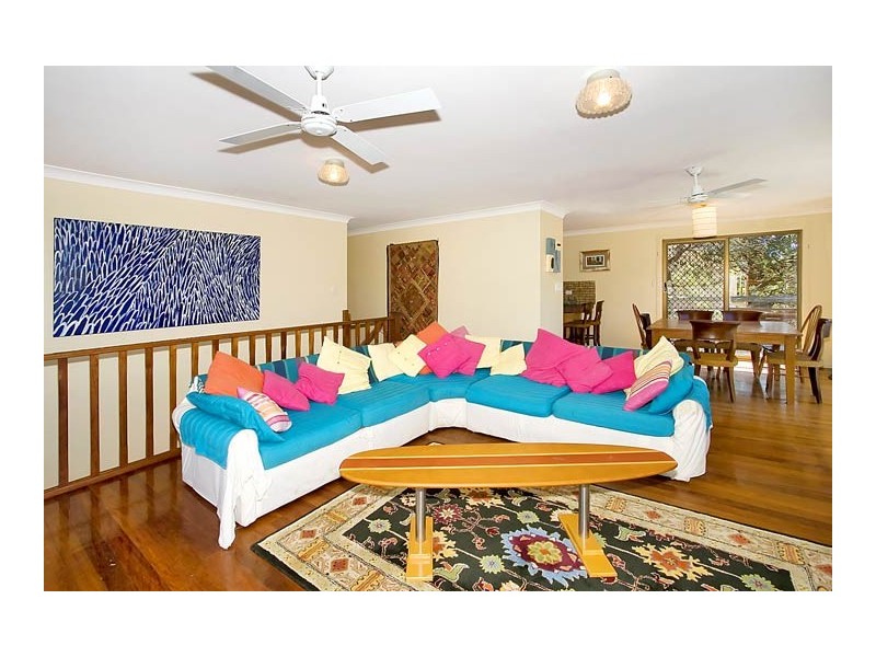 6 Surfside Crescent, Pottsville NSW 2489