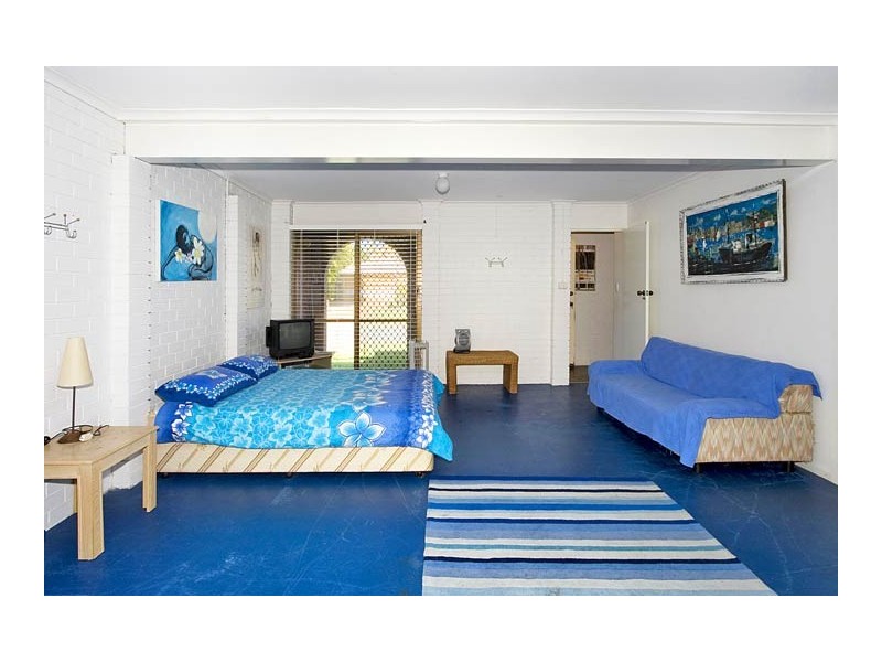 6 Surfside Crescent, Pottsville NSW 2489