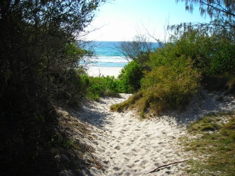 4 Elfran Avenue, Pottsville NSW 2489