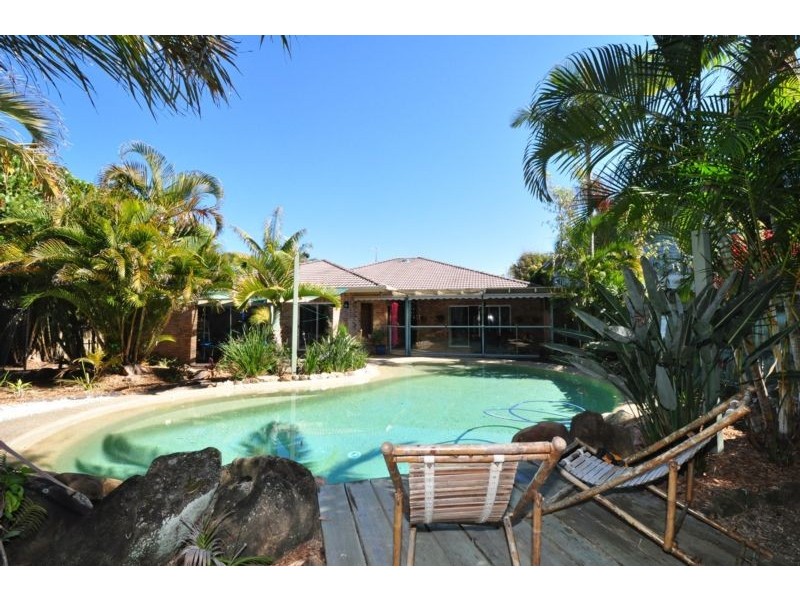 8 Monash Place, Pottsville NSW 2489