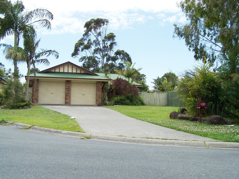 42 McKenzie Avenue, Pottsville NSW 2489