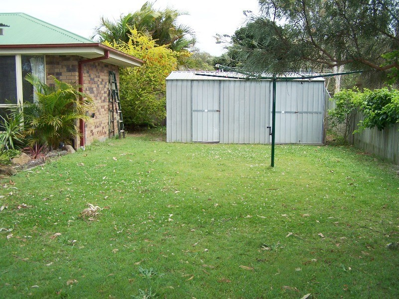 42 McKenzie Avenue, Pottsville NSW 2489