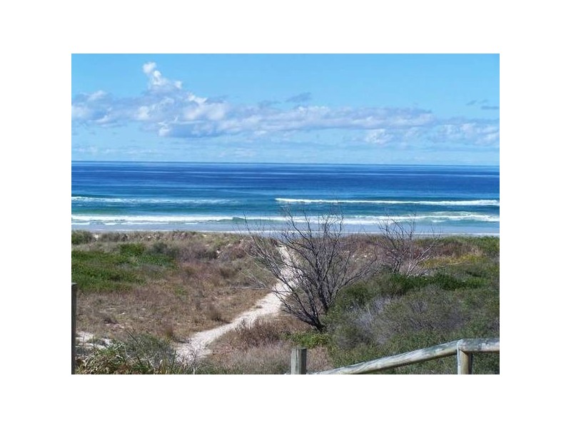 5 Elfran Avenue, Pottsville NSW 2489