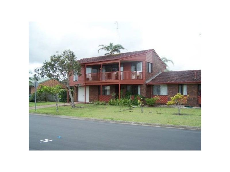 2/64 Overall Drive, Pottsville Beach NSW 2489