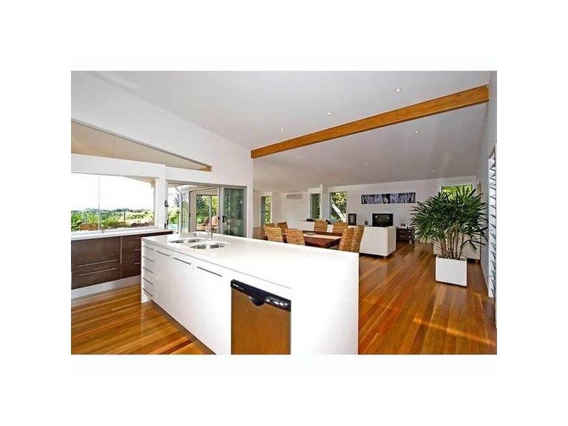 11 Cabbage Gum Rd, Pottsville NSW 2489