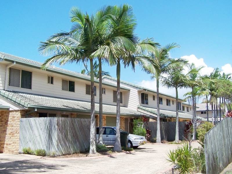 4/10 HAMPTON COURT, Pottsville Beach NSW 2489