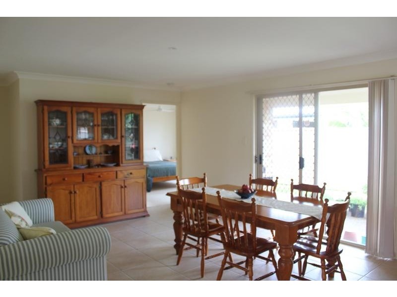 2/5 SEABREEZE BLVD, Pottsville Beach NSW 2489