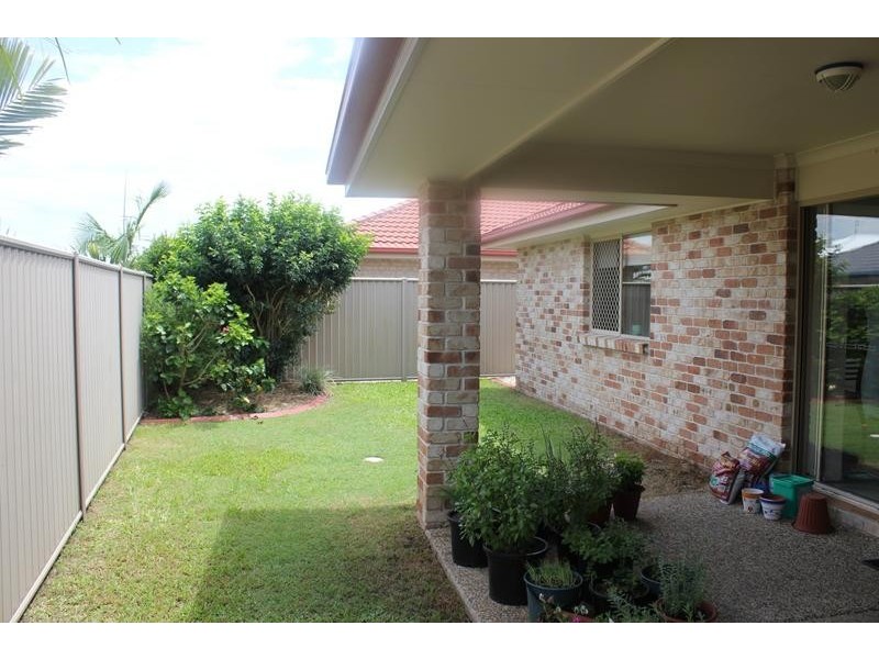 2/5 SEABREEZE BLVD, Pottsville Beach NSW 2489