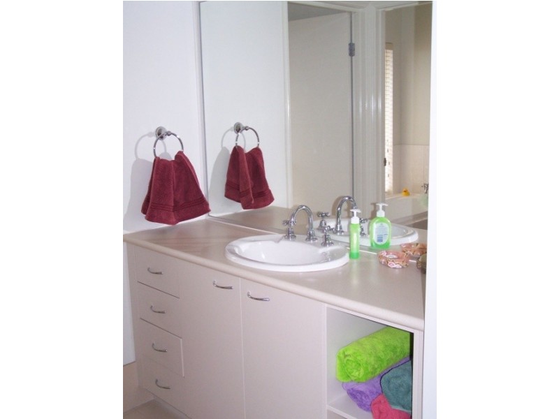 136 Overall Drive, Pottsville NSW 2489