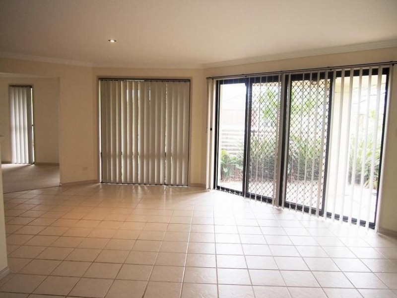 2/39 BORDER CRESENT, Pottsville Beach NSW 2489