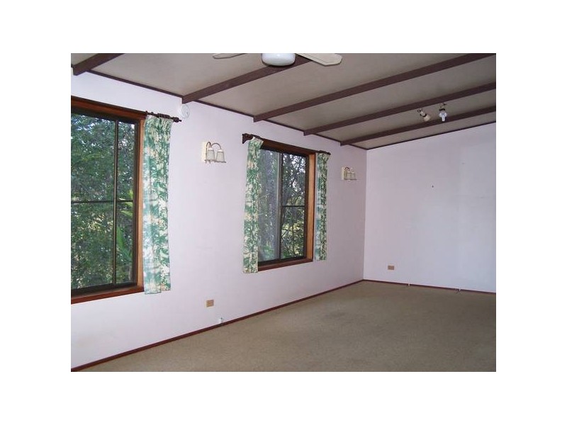 2 Warwick Park Road, Sleepy Hollow NSW 2483