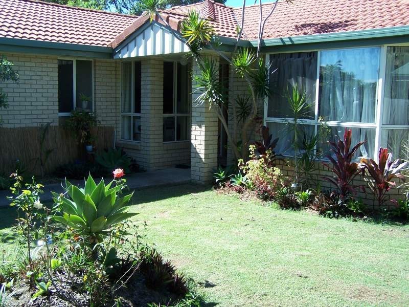 7 MILLER PLACE, Pottsville NSW 2489