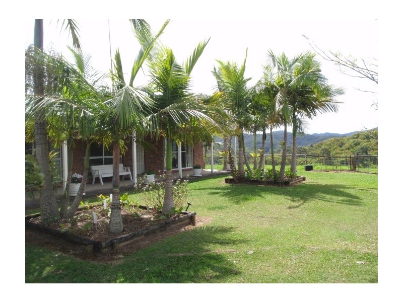 16 Hinchinbrook Road, Burringbar NSW 2483