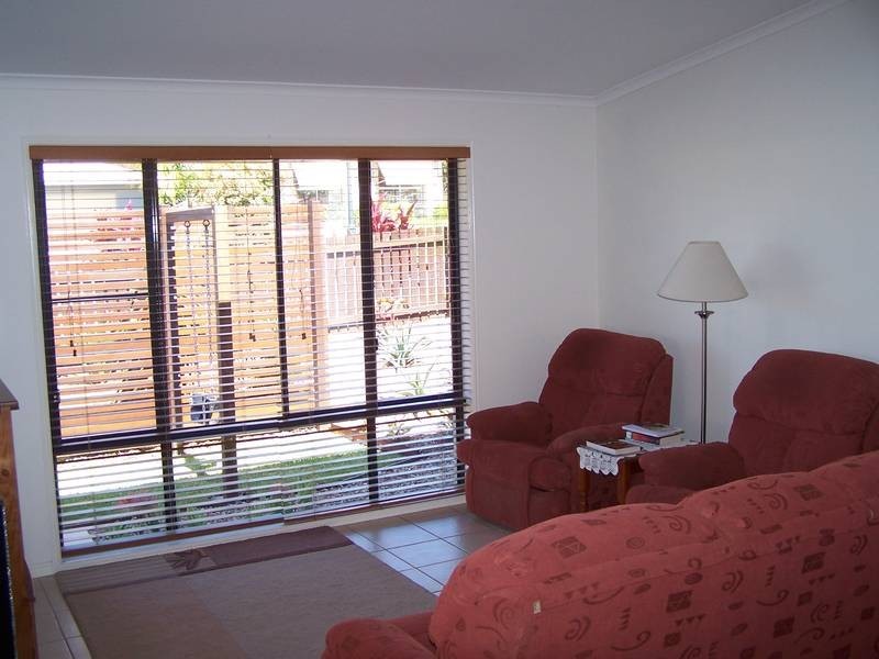 1/9 Suffolk Parade, Pottsville NSW 2489