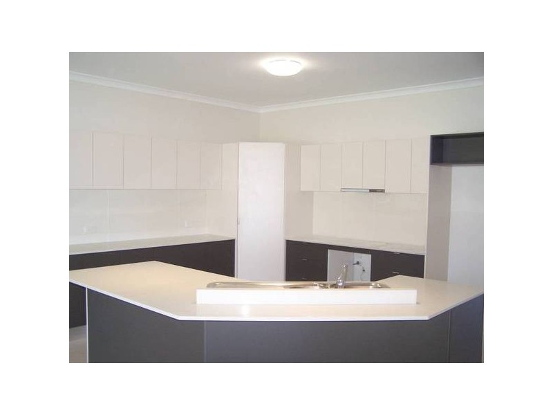 5 Woodfull Cres, Pottsville NSW 2489