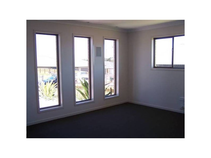 5 Woodfull Cres, Pottsville NSW 2489