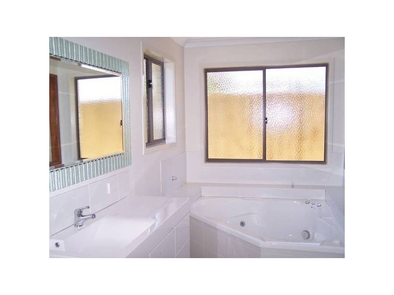 5 Woodfull Cres, Pottsville NSW 2489