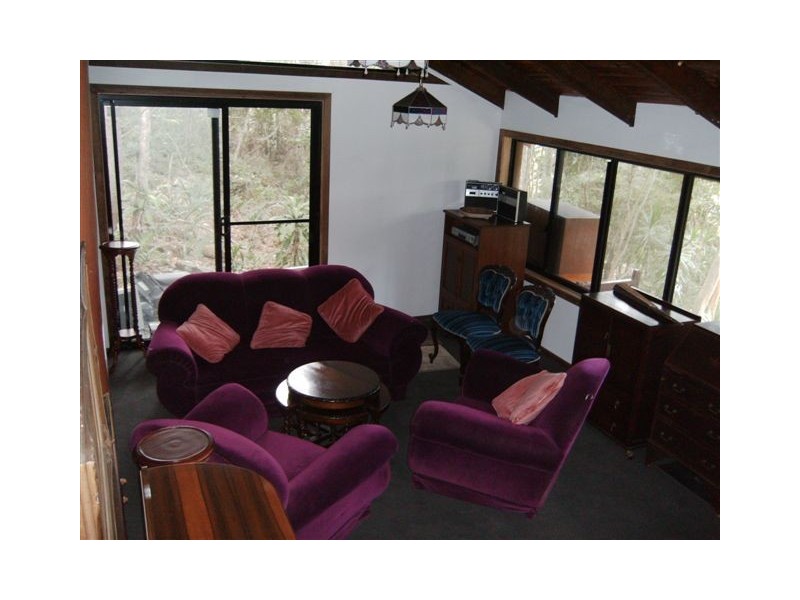 321 Paluma Road, Cannonvale QLD 4802