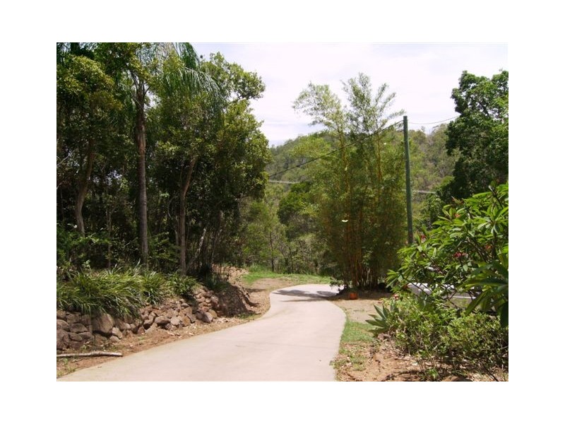 321 Paluma Road, Cannonvale QLD 4802