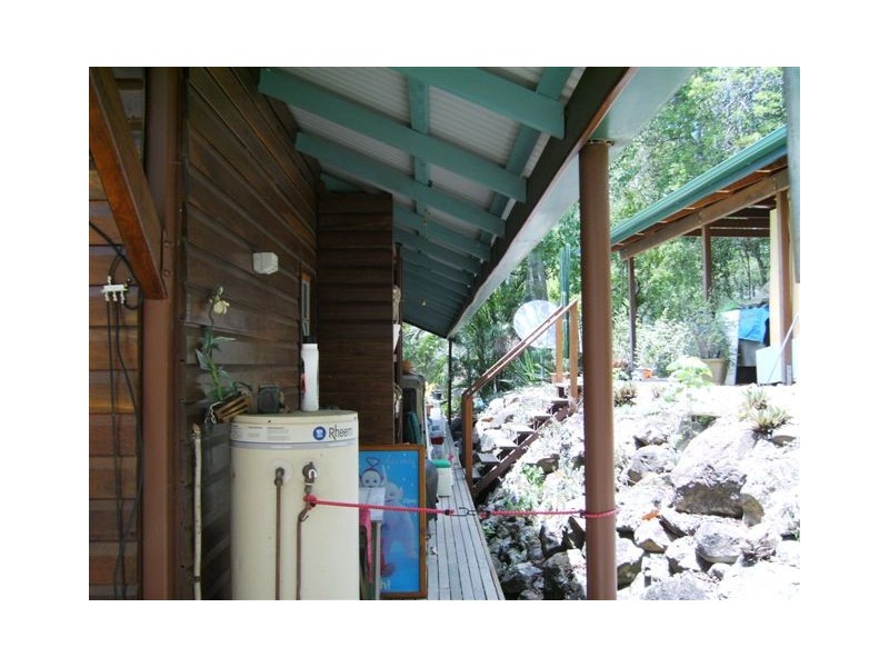 321 Paluma Road, Cannonvale QLD 4802