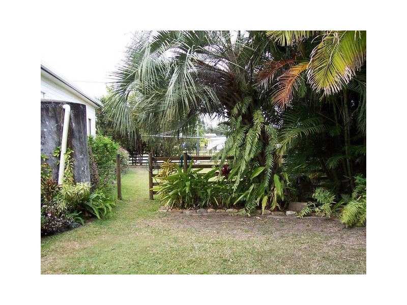 10 Dodd Street, Proserpine QLD 4800