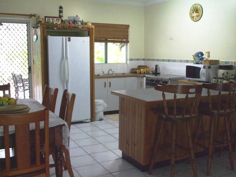 126 Hydeaway Bay Drive, Hideaway Bay QLD 4800
