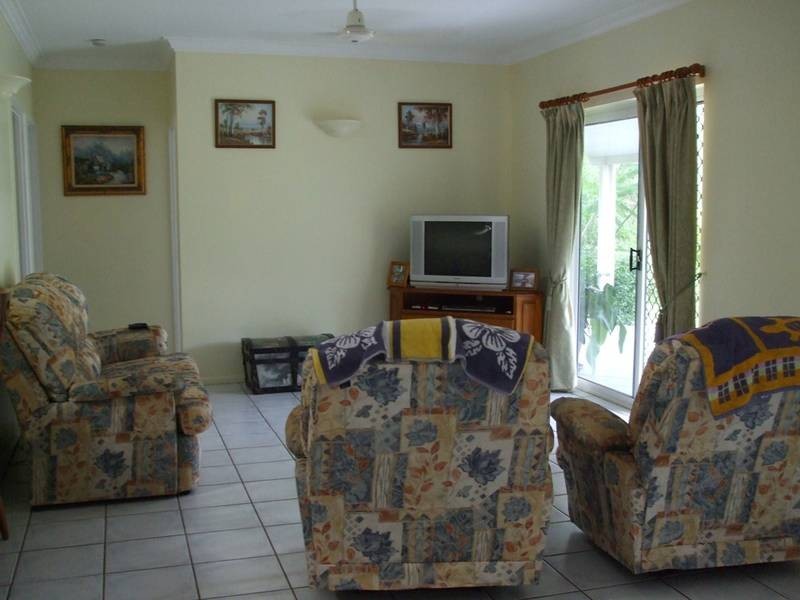 126 Hydeaway Bay Drive, Hideaway Bay QLD 4800