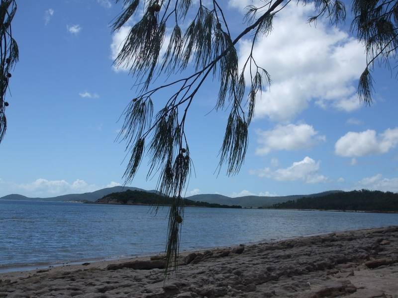 107 Gloucester Avenue, Hideaway Bay QLD 4800
