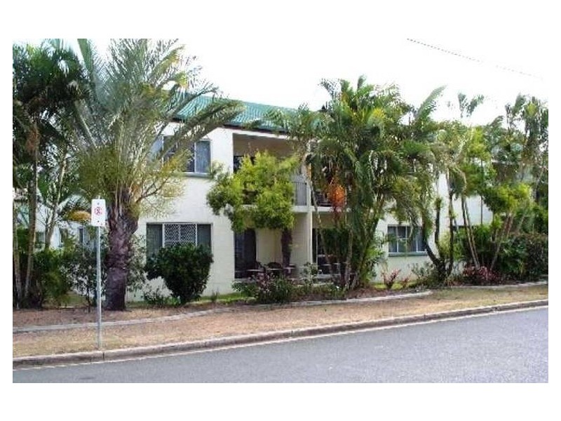 3/2 Robert Street, Proserpine QLD 4800