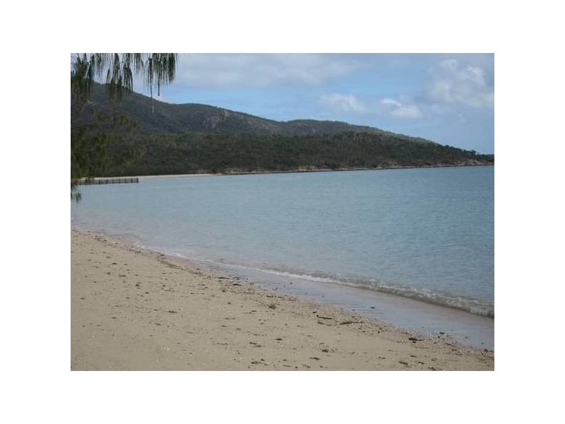 Dingo Beach QLD 4800