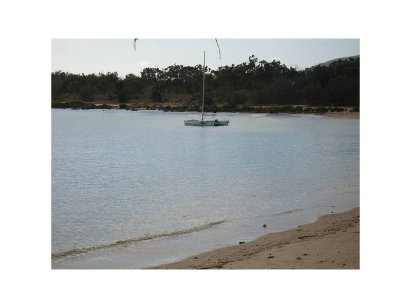 Dingo Beach QLD 4800