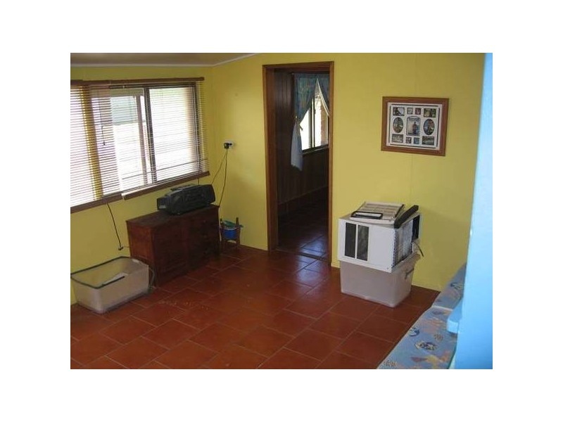 19 Smith Street, Proserpine QLD 4800