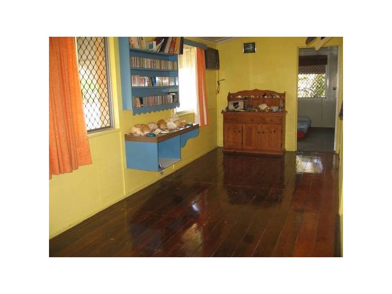 19 Smith Street, Proserpine QLD 4800