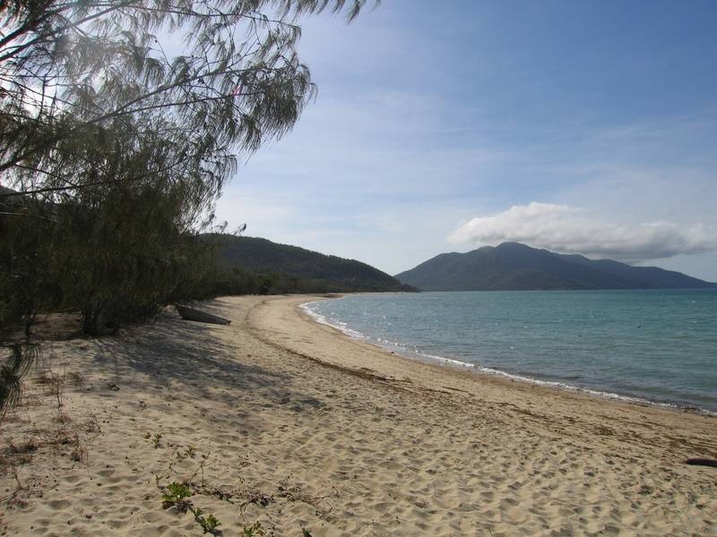 38 Rattray Avenue, Hideaway Bay QLD 4800