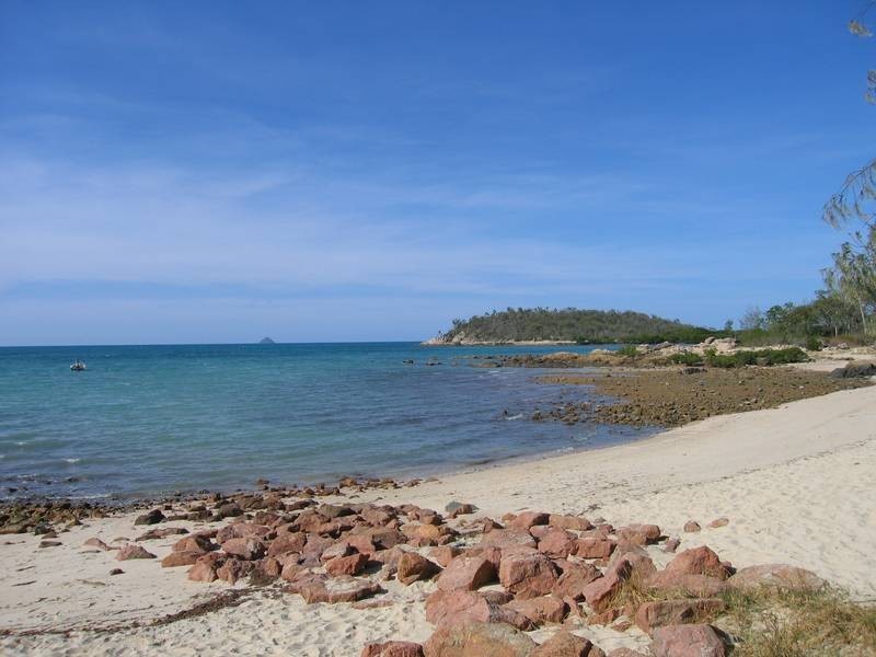 38 Rattray Avenue, Hideaway Bay QLD 4800