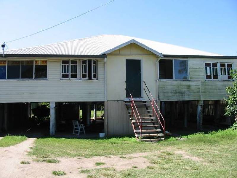 13 Marathon Street, Proserpine QLD 4800