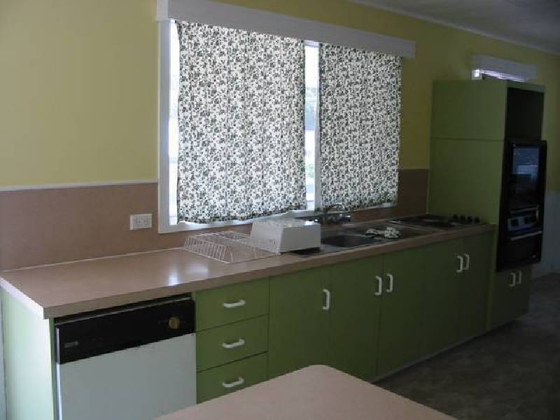 2 Burton Street, Midge Point QLD 4799