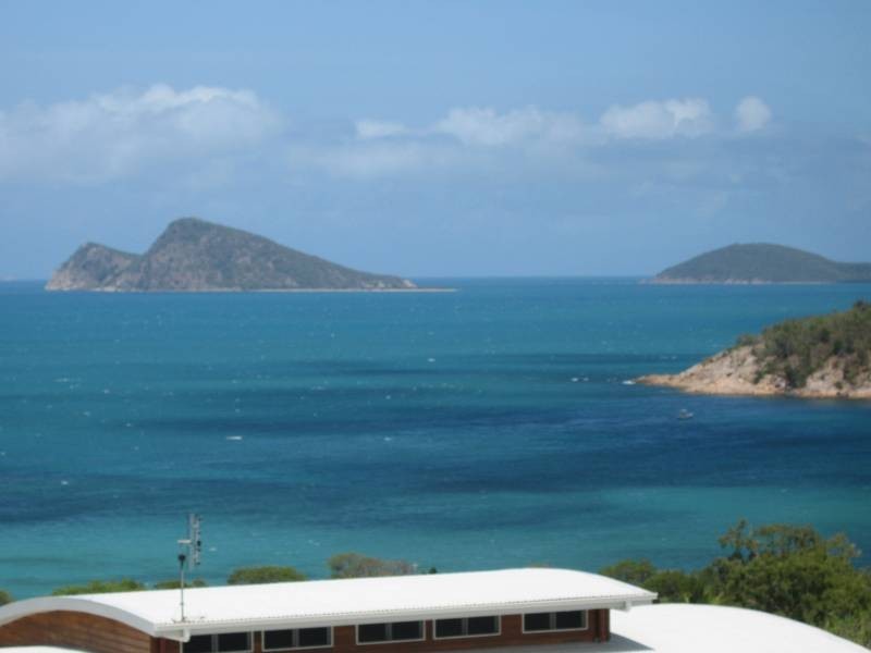 6 Blackcurrant Drive, Hideaway Bay QLD 4800