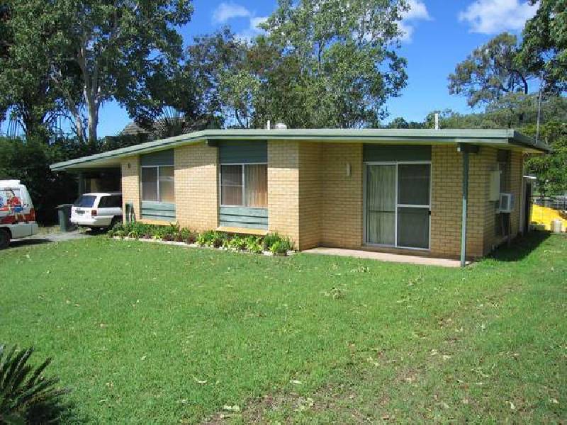 9 Manooka Drive, Cannonvale QLD 4802