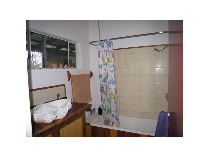 108 Ashton Road, North Gregory QLD 4800