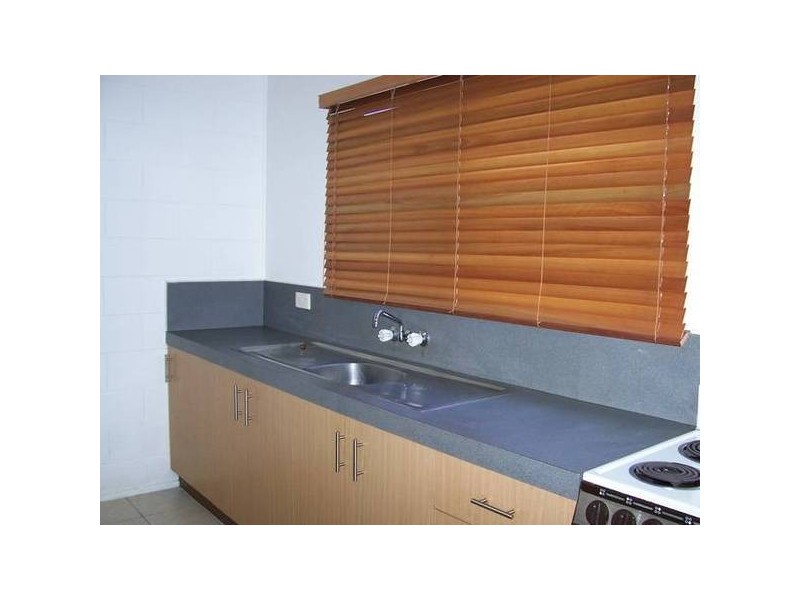 2/13 Davy Avenue, Proserpine QLD 4800