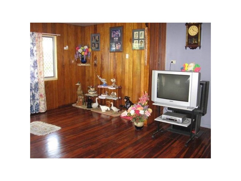 28 Peters Avenue, Midge Point QLD 4799