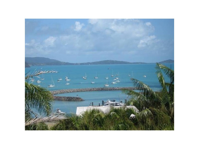 2 Kara Crescent, Airlie Beach QLD 4802