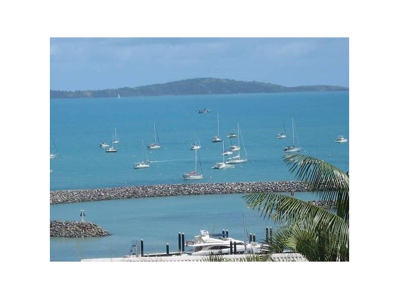 2 Kara Crescent, Airlie Beach QLD 4802
