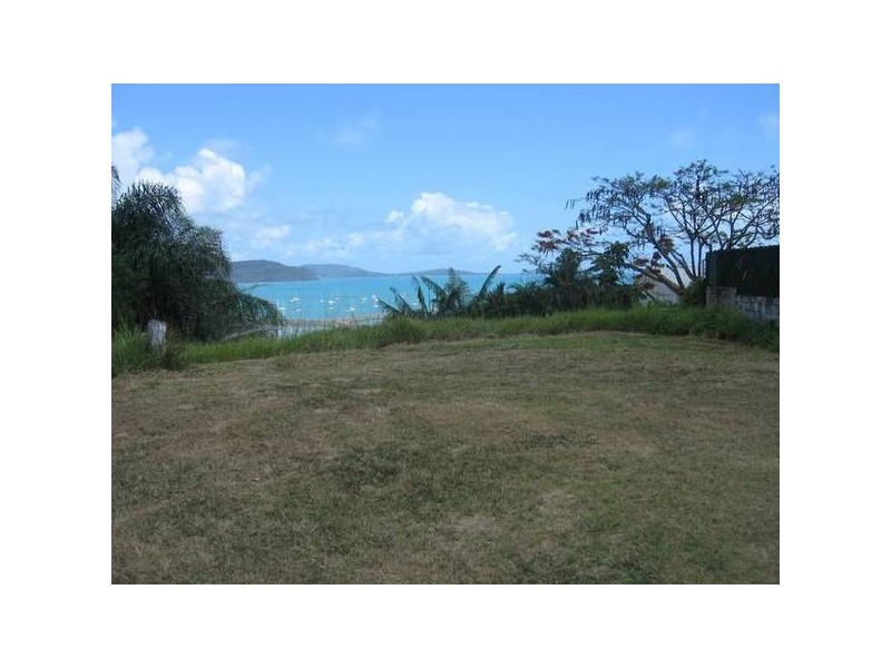 2 Kara Crescent, Airlie Beach QLD 4802