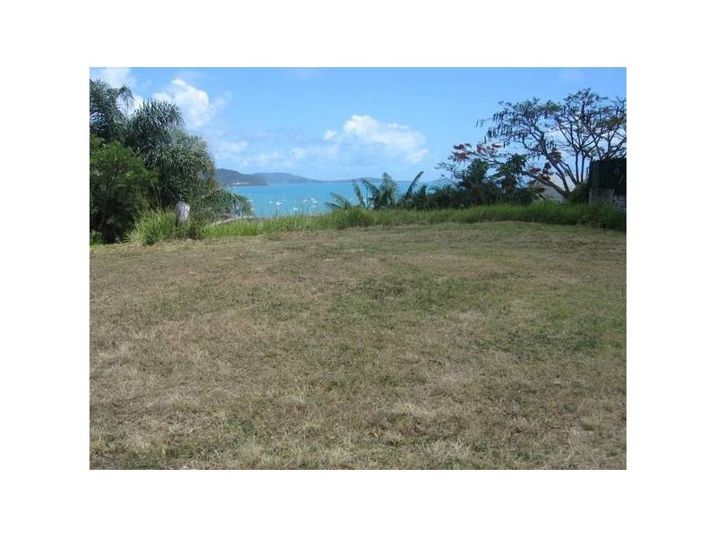 2 Kara Crescent, Airlie Beach QLD 4802