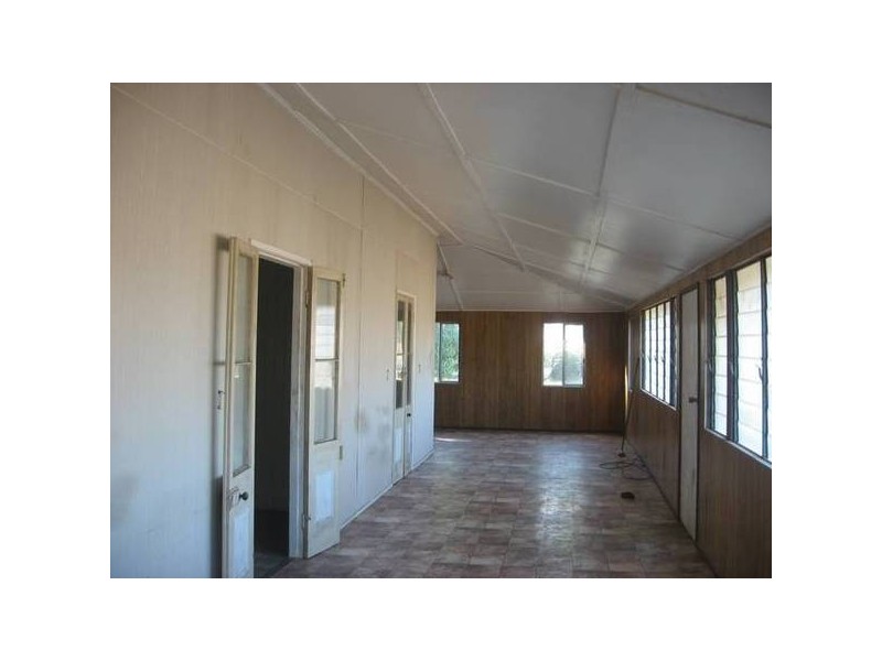 96 Faust Street, Proserpine QLD 4800