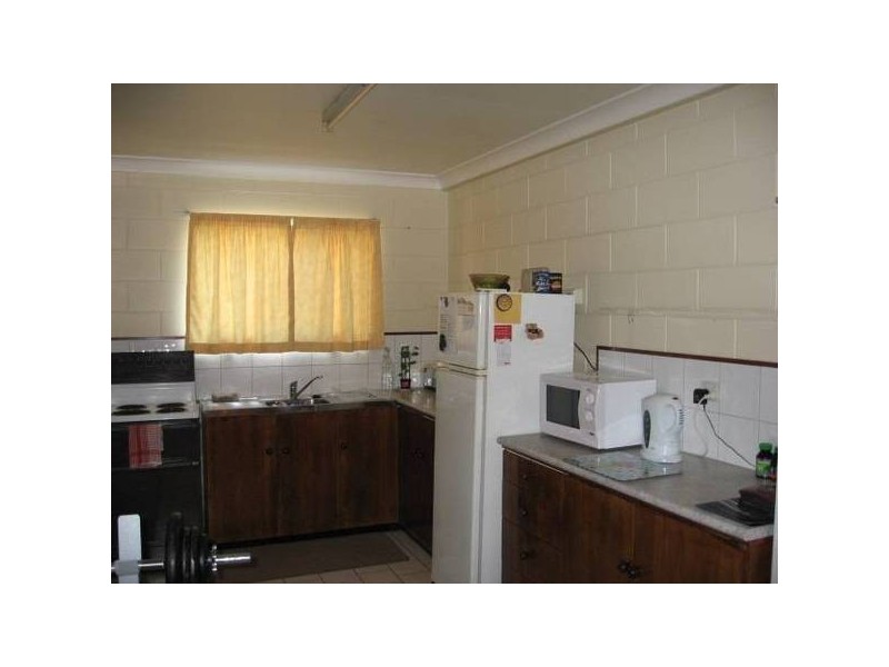 7/15 Hinschen Street, Proserpine QLD 4800