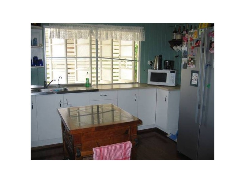 18 Marathon Street, Proserpine QLD 4800